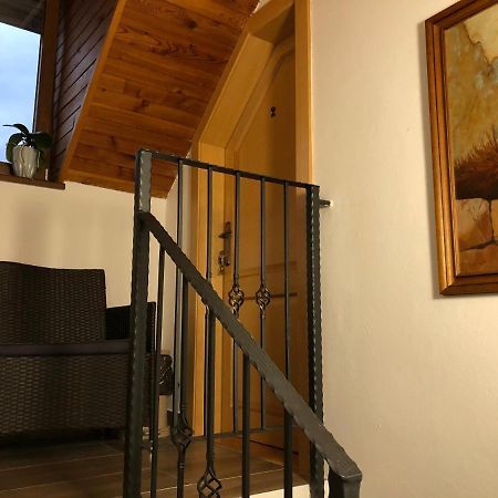 Privat Migac Apartment Vrbov Ngoại thất bức ảnh